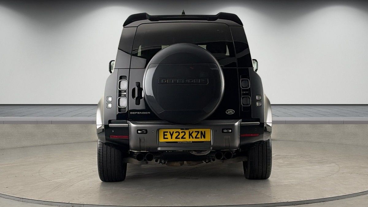 More views of Land Rover Defender 90
