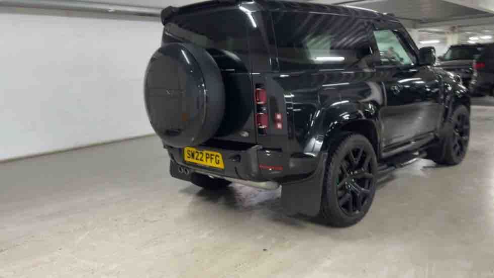 More views of Land Rover Defender 90