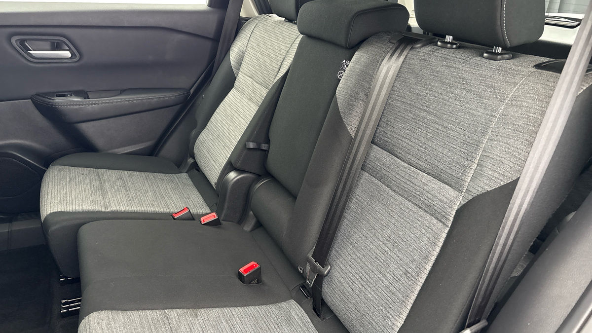 Nissan X-Trail Image 8