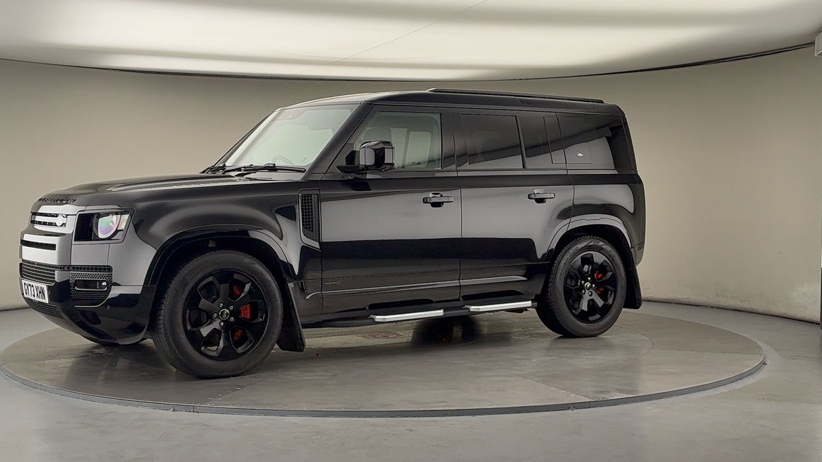 More views of Land Rover Defender 110