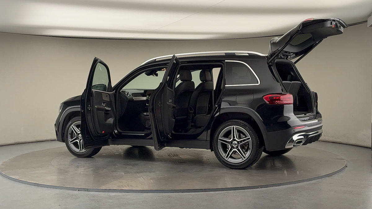 More views of Mercedes-Benz GLB