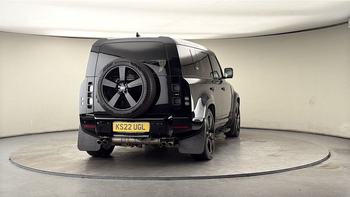 More views of Land Rover Defender 110