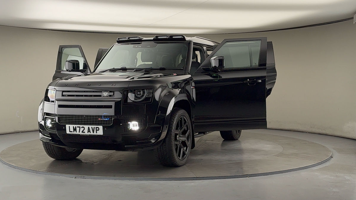 More views of Land Rover Defender 110