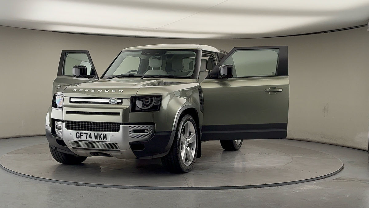 More views of Land Rover Defender 90