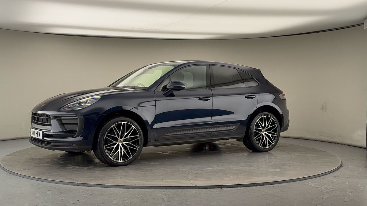 More views of Porsche Macan