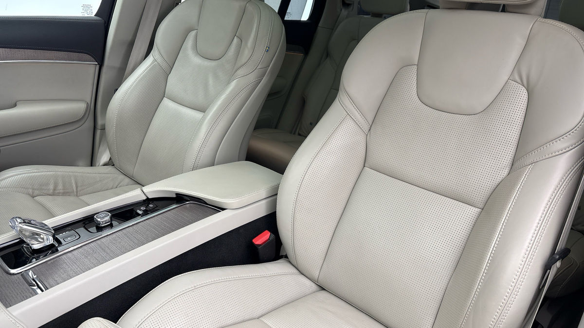 Volvo XC90 Image 7