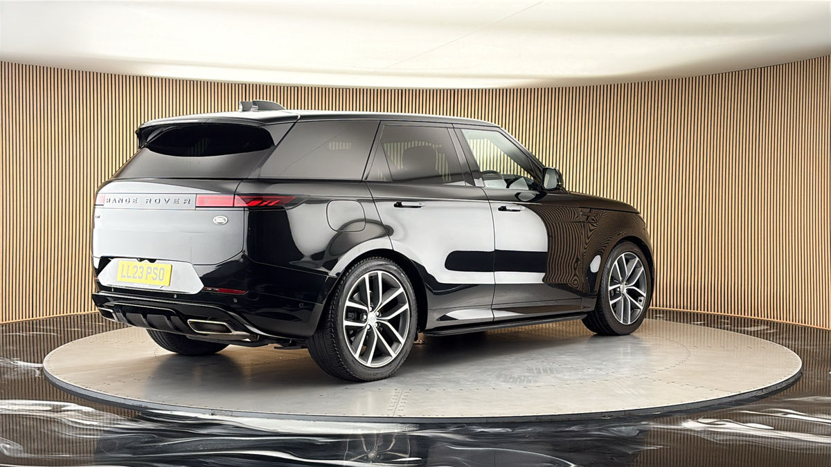 Land Rover Range Rover Sport Image 21