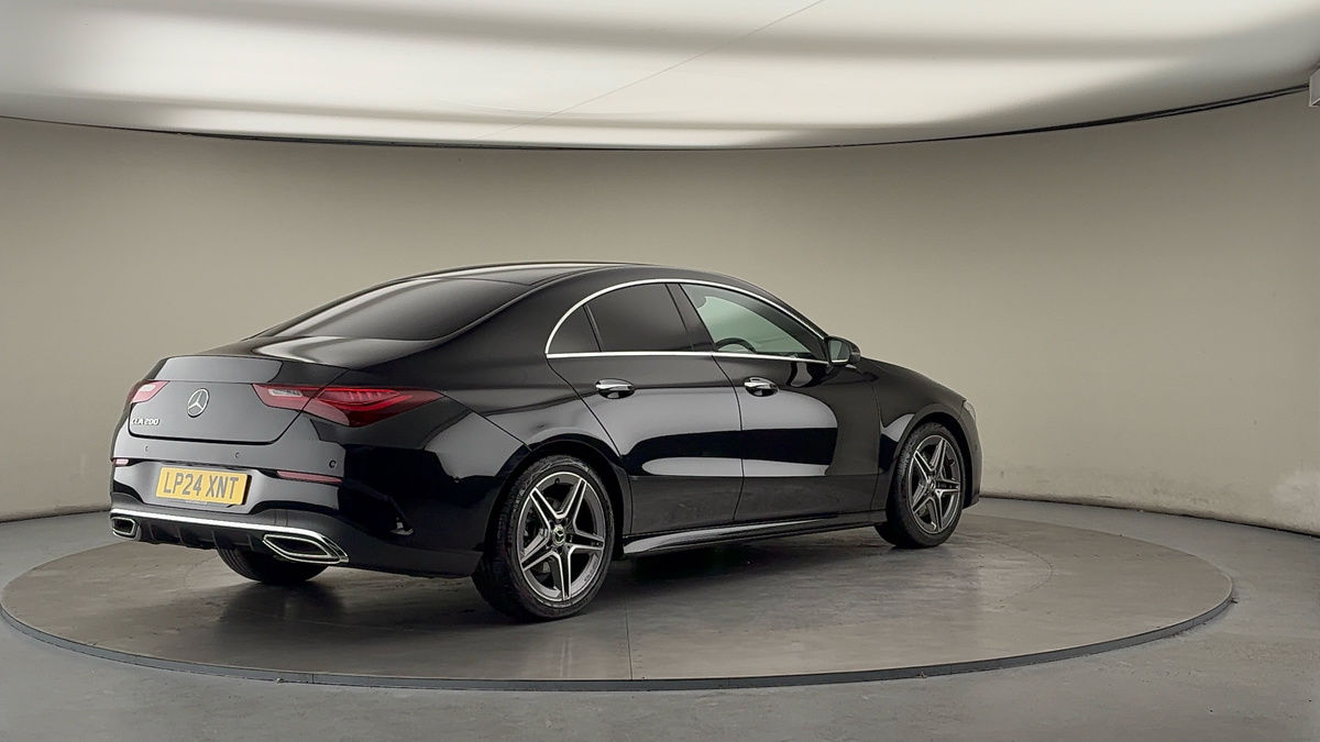 Mercedes-Benz CLA Image 21