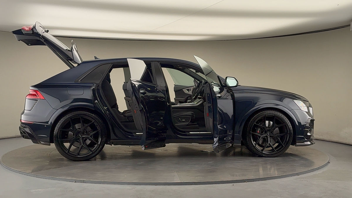 More views of Audi RSQ8