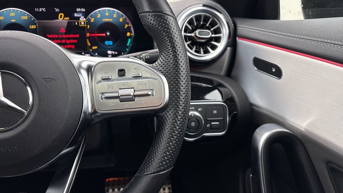 Mercedes-Benz CLA Image 14