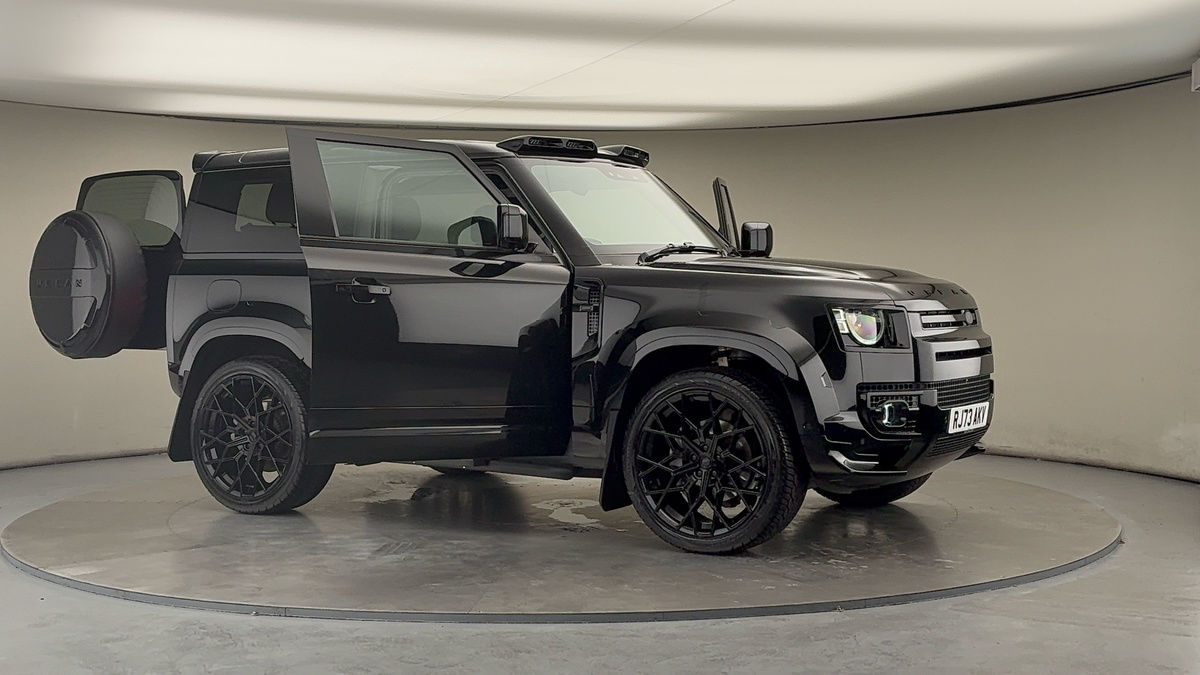 More views of Land Rover Defender 90