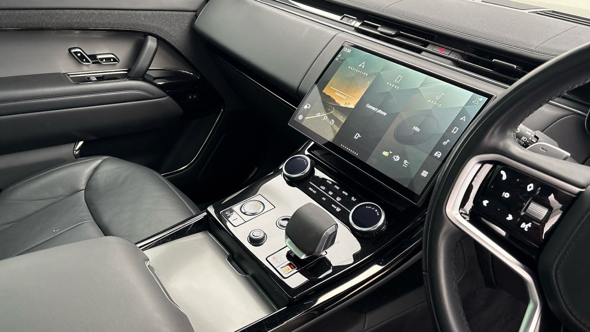 Land Rover Range Rover Sport Image 18