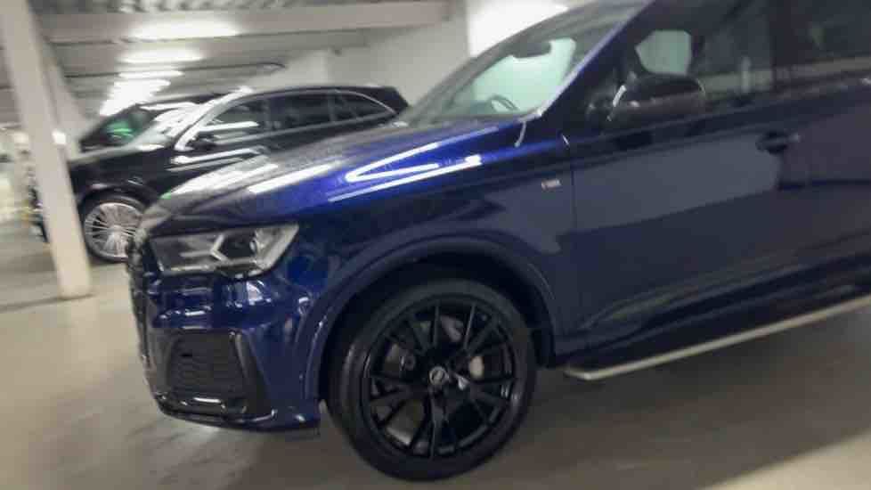 More views of Audi Q7