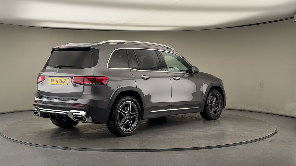 Mercedes-Benz GLB Image 21