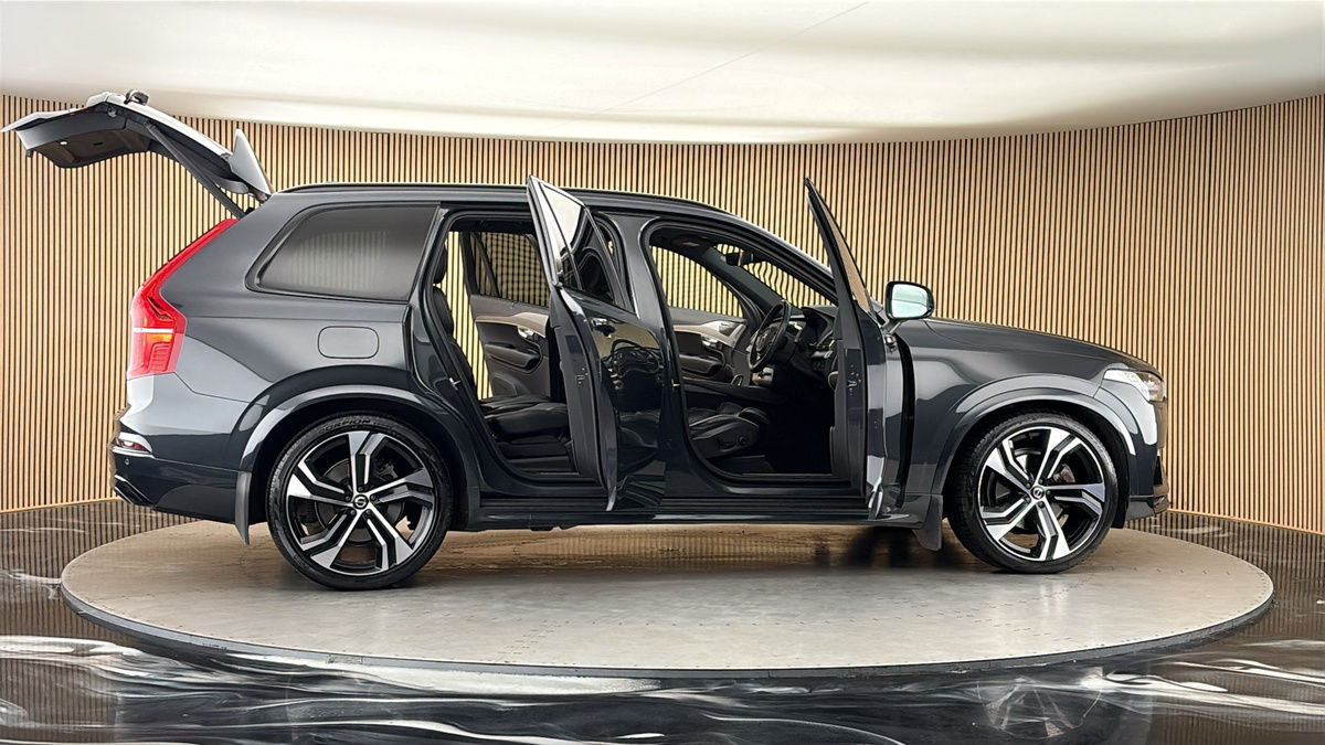 More views of Volvo XC90