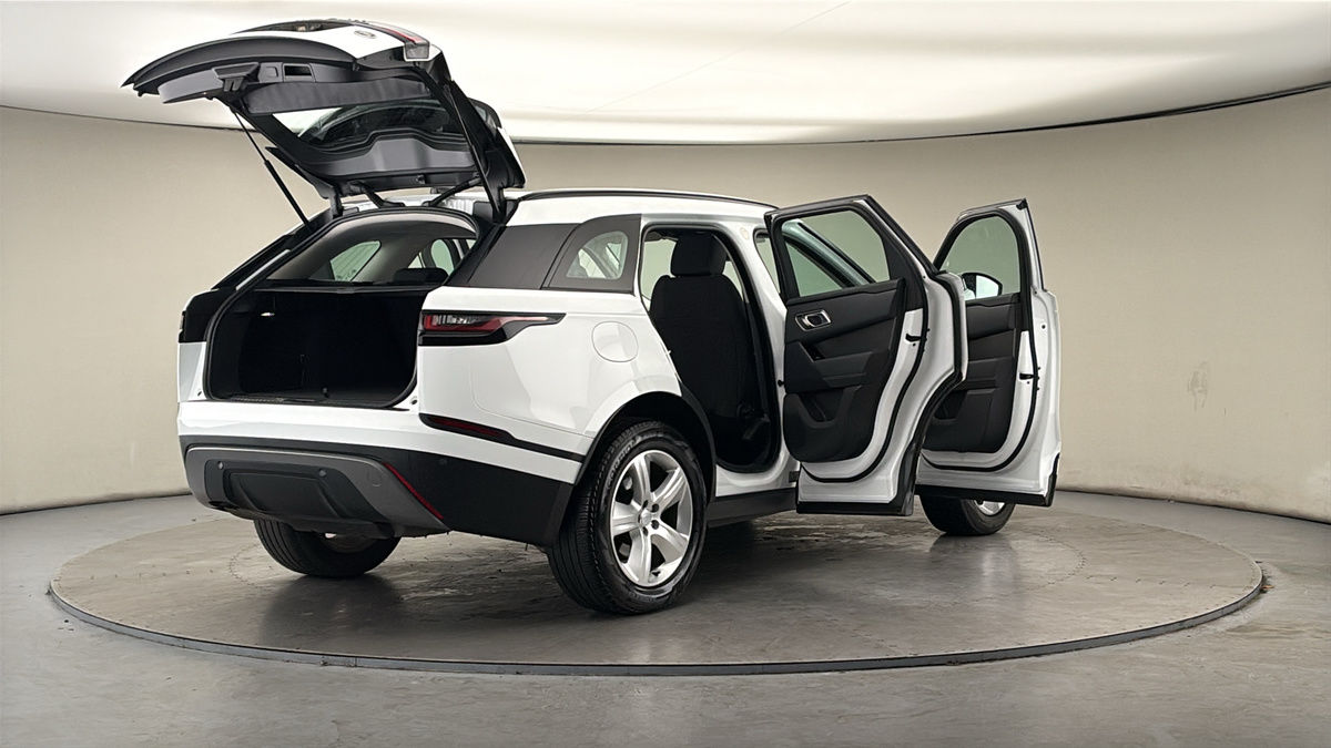 More views of Land Rover Range Rover Velar