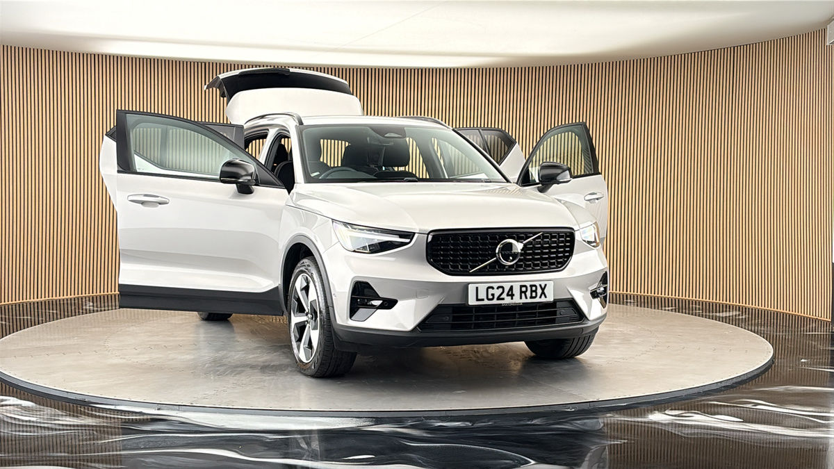 More views of Volvo XC40
