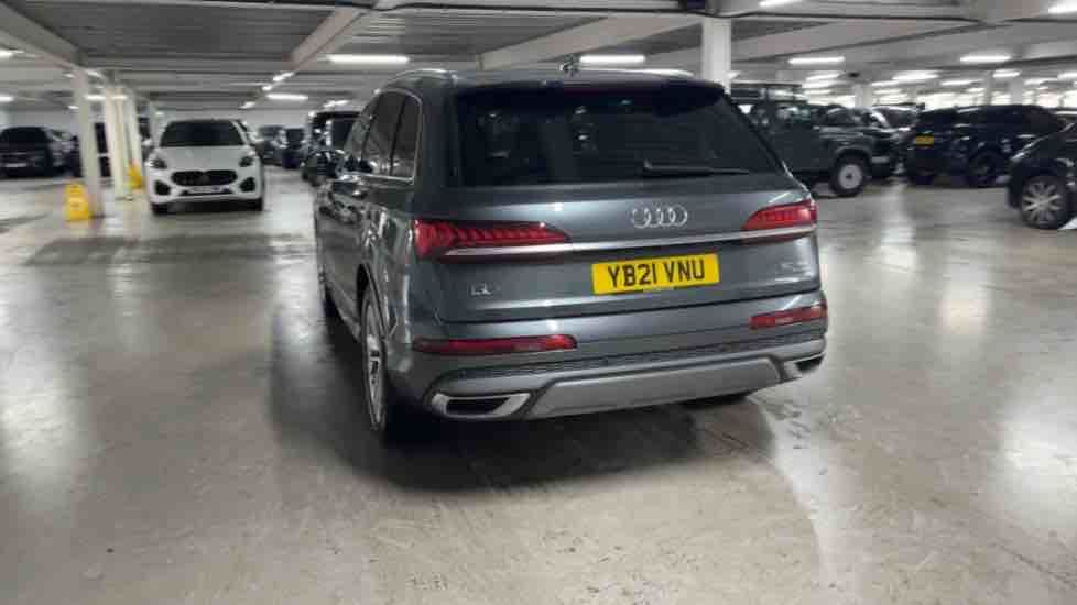 More views of Audi Q7