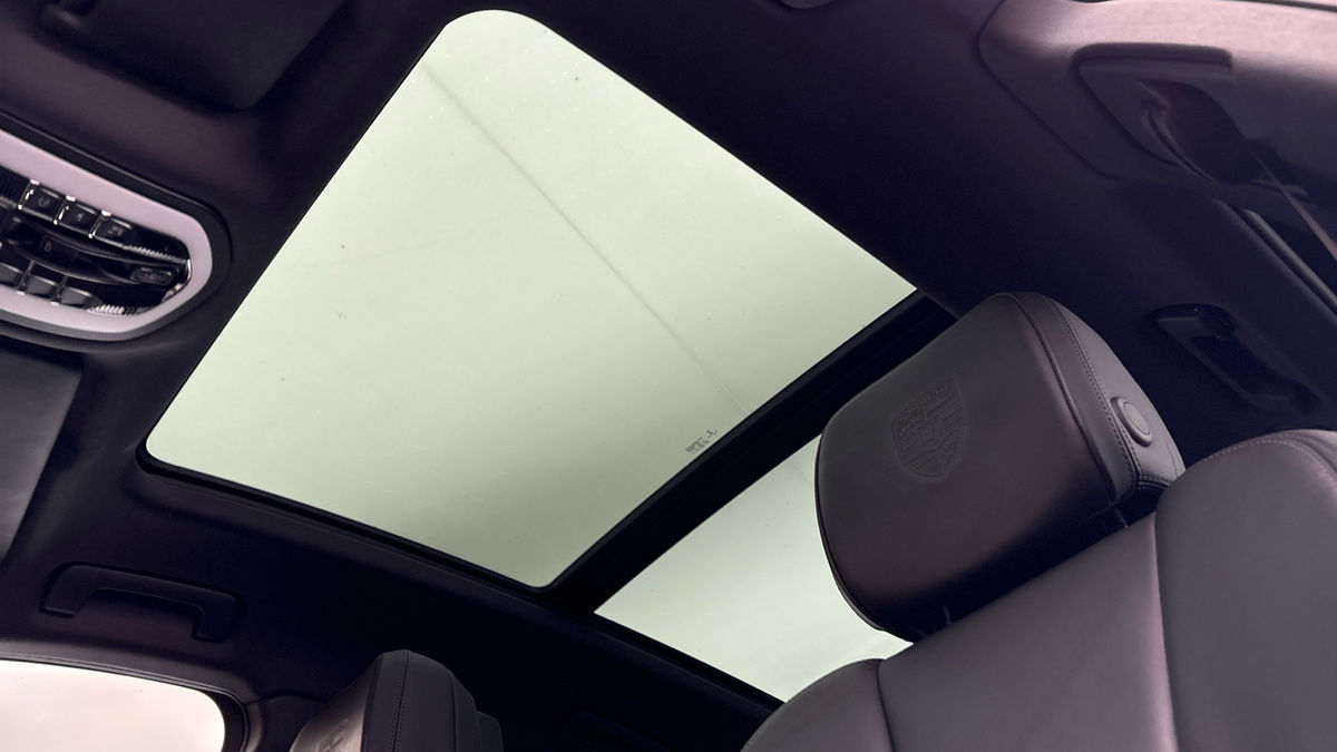 Porsche Macan Image 6