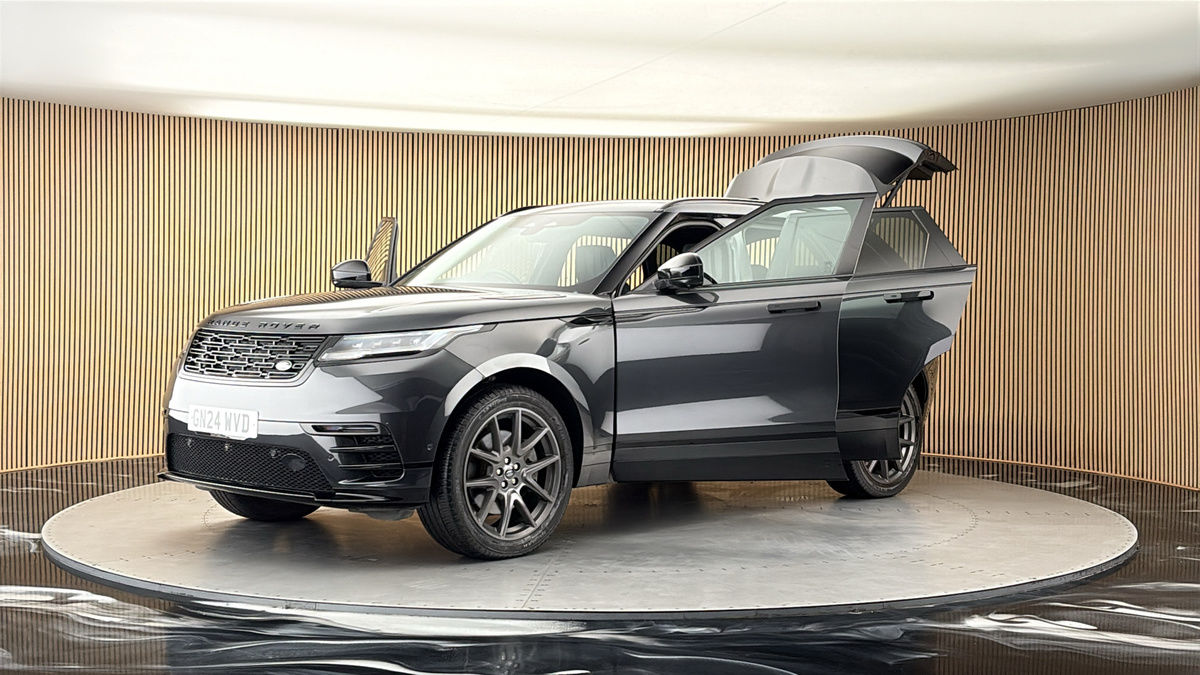 Land Rover Range Rover Velar Image 22