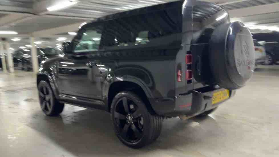 More views of Land Rover Defender 90