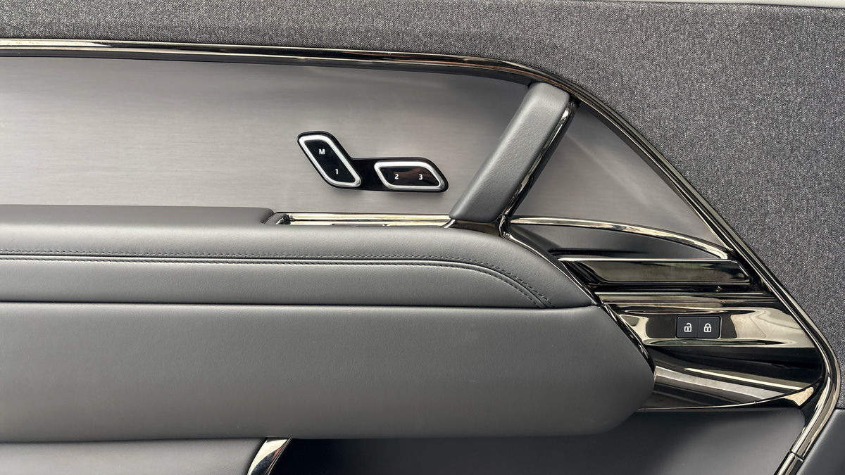 Land Rover Range Rover Sport Urban Image 19