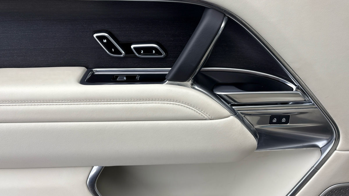 Land Rover Range Rover Image 19