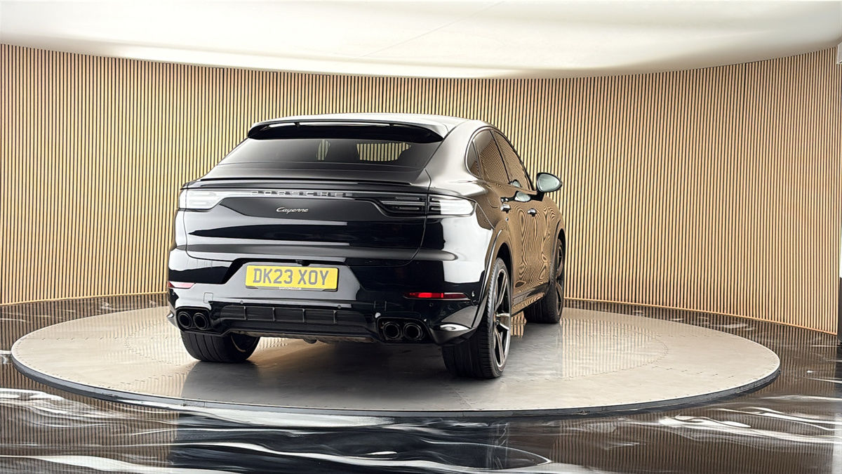 More views of Porsche Cayenne