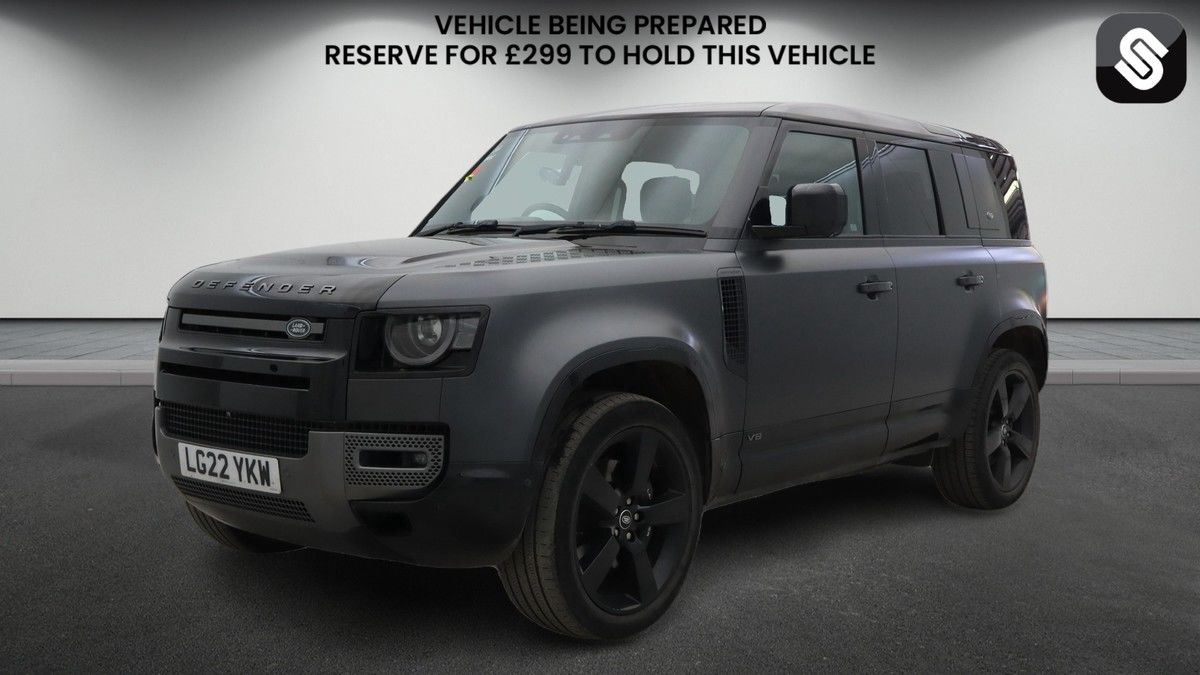 Land Rover Defender 110 Image 2