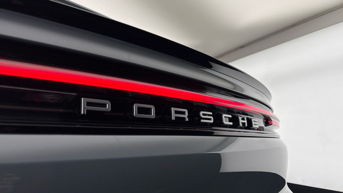 Porsche Cayenne Image 39