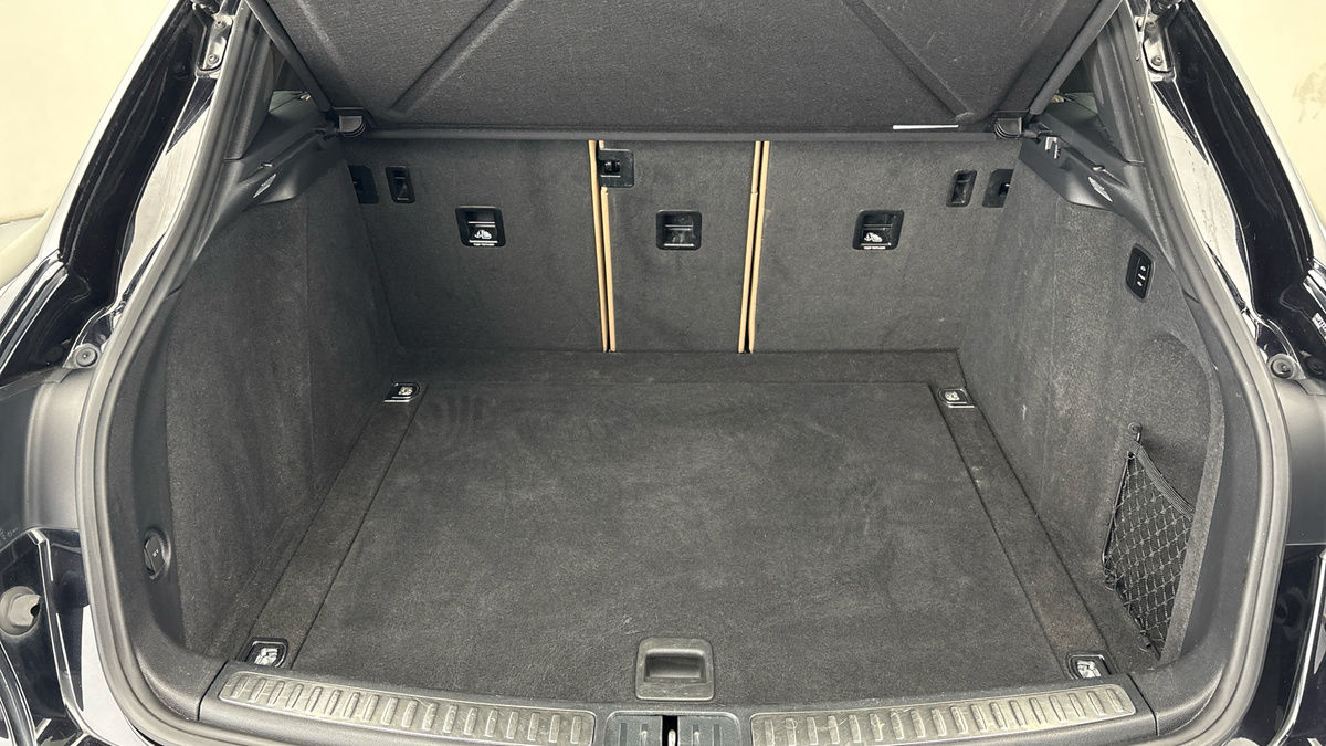 Porsche Macan Image 11