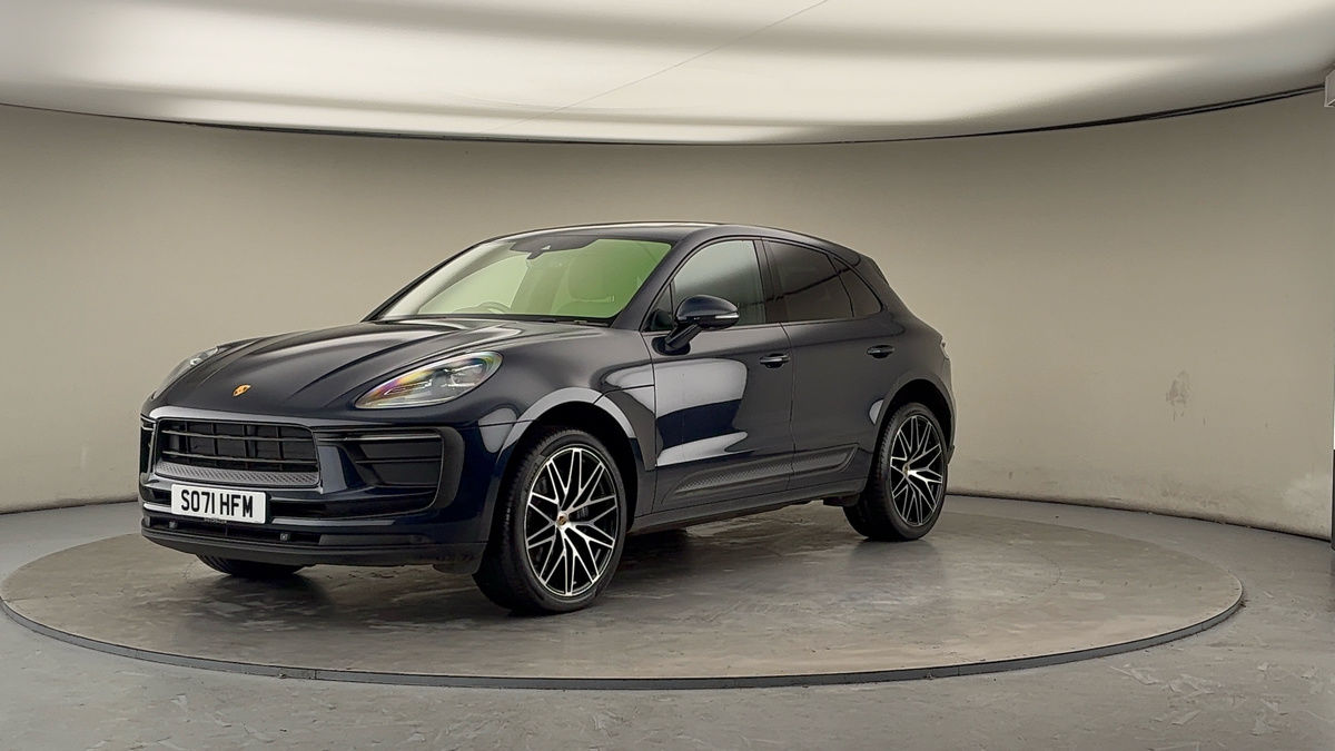 More views of Porsche Macan