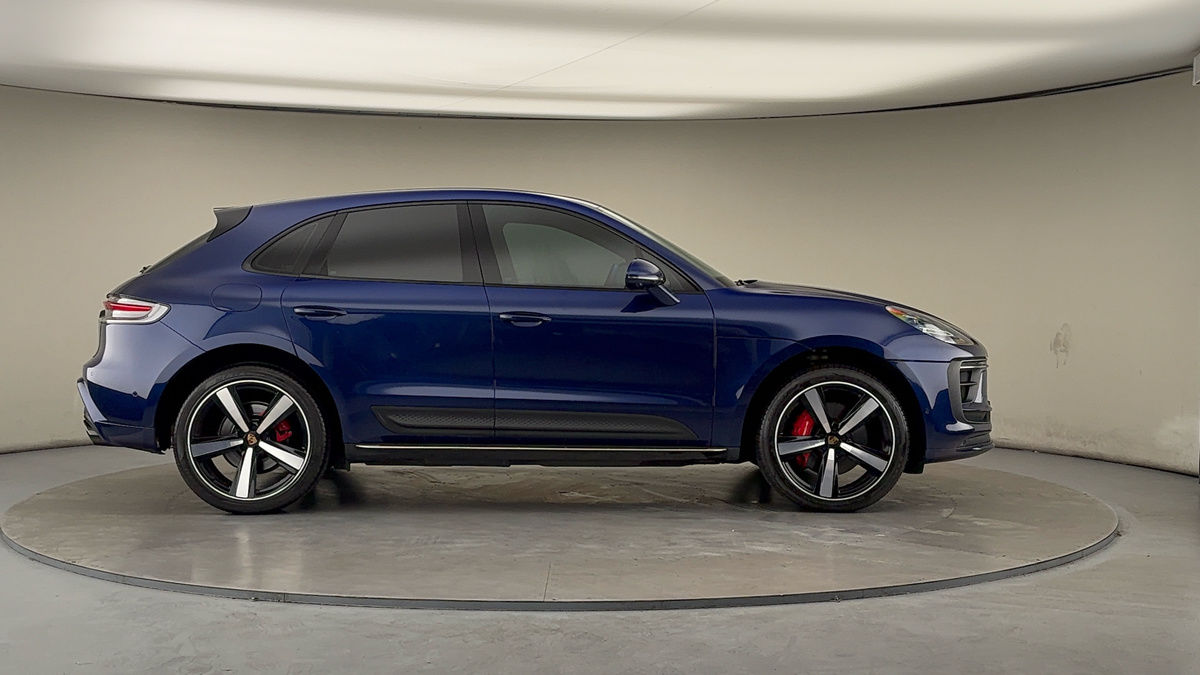 Porsche Macan Image 16