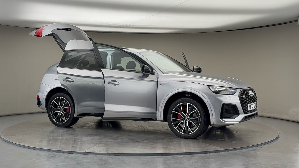 More views of Audi Q5