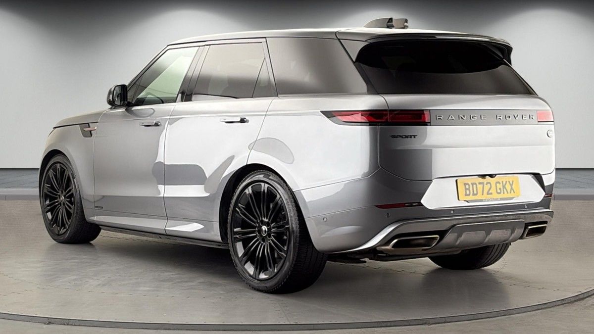 Land Rover Range Rover Sport Image 2