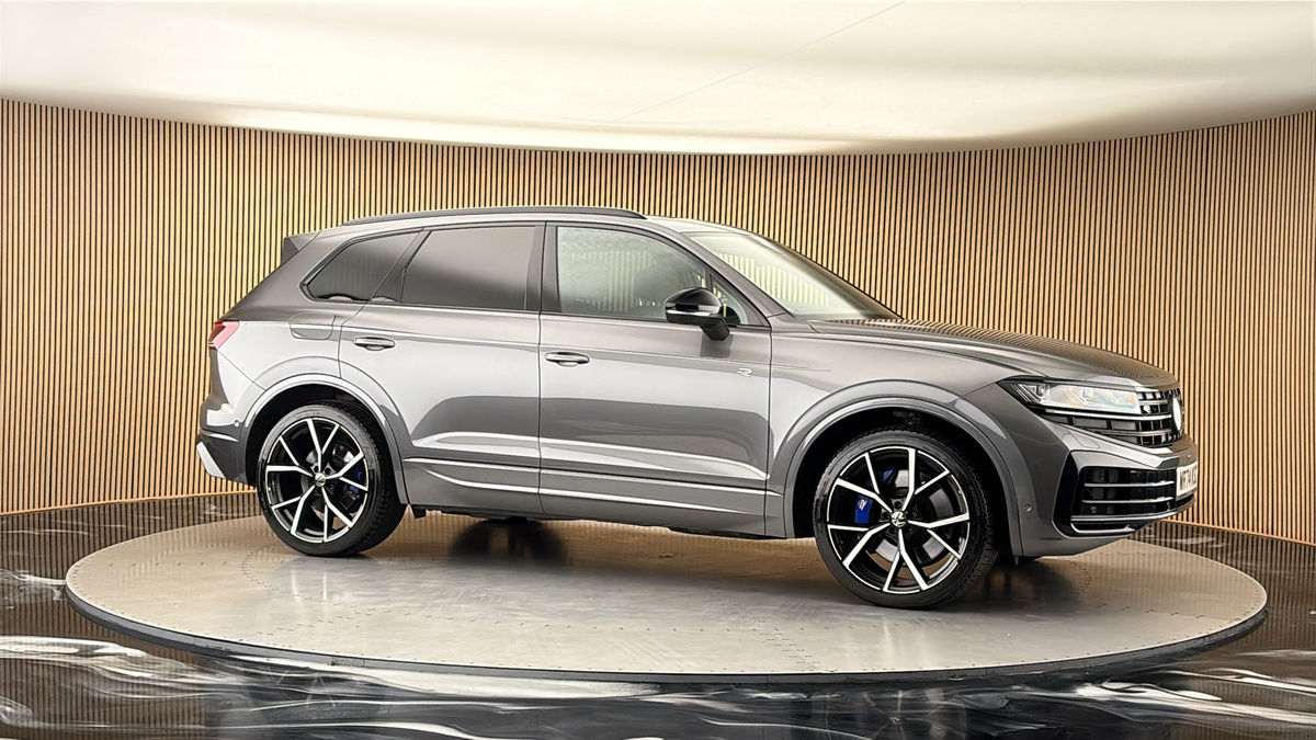 More views of Volkswagen Touareg