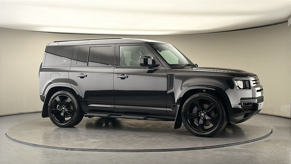 More views of Land Rover Defender 110