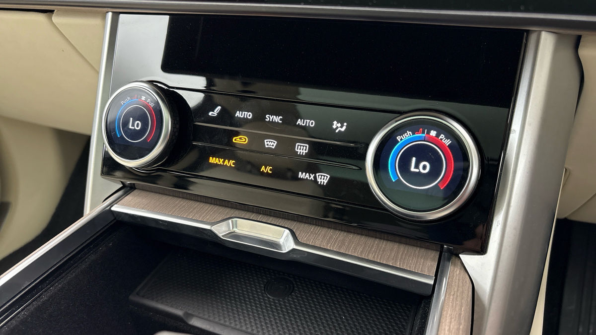 Land Rover Range Rover Image 25