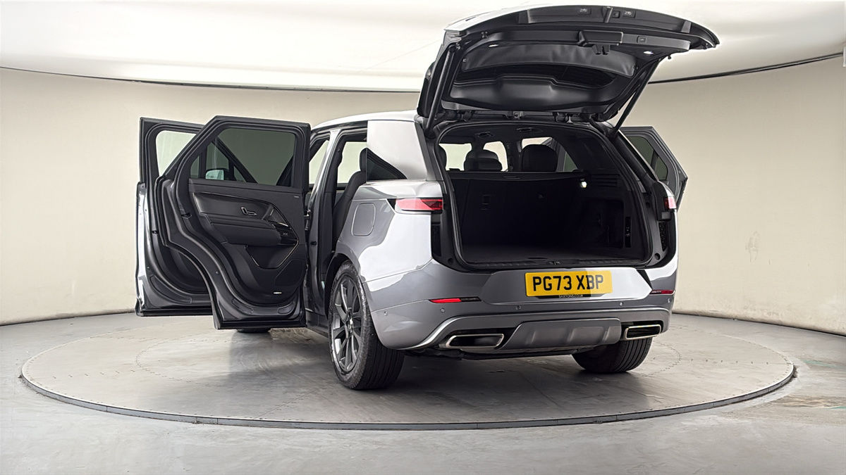 More views of Land Rover Range Rover Sport