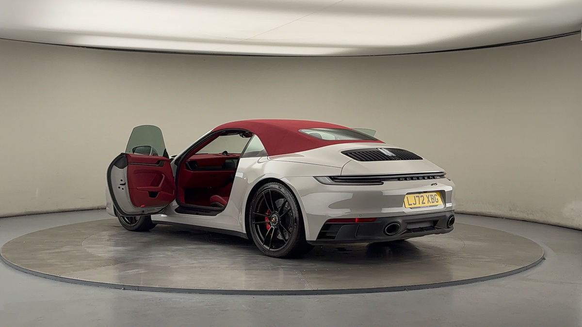 More views of Porsche 911
