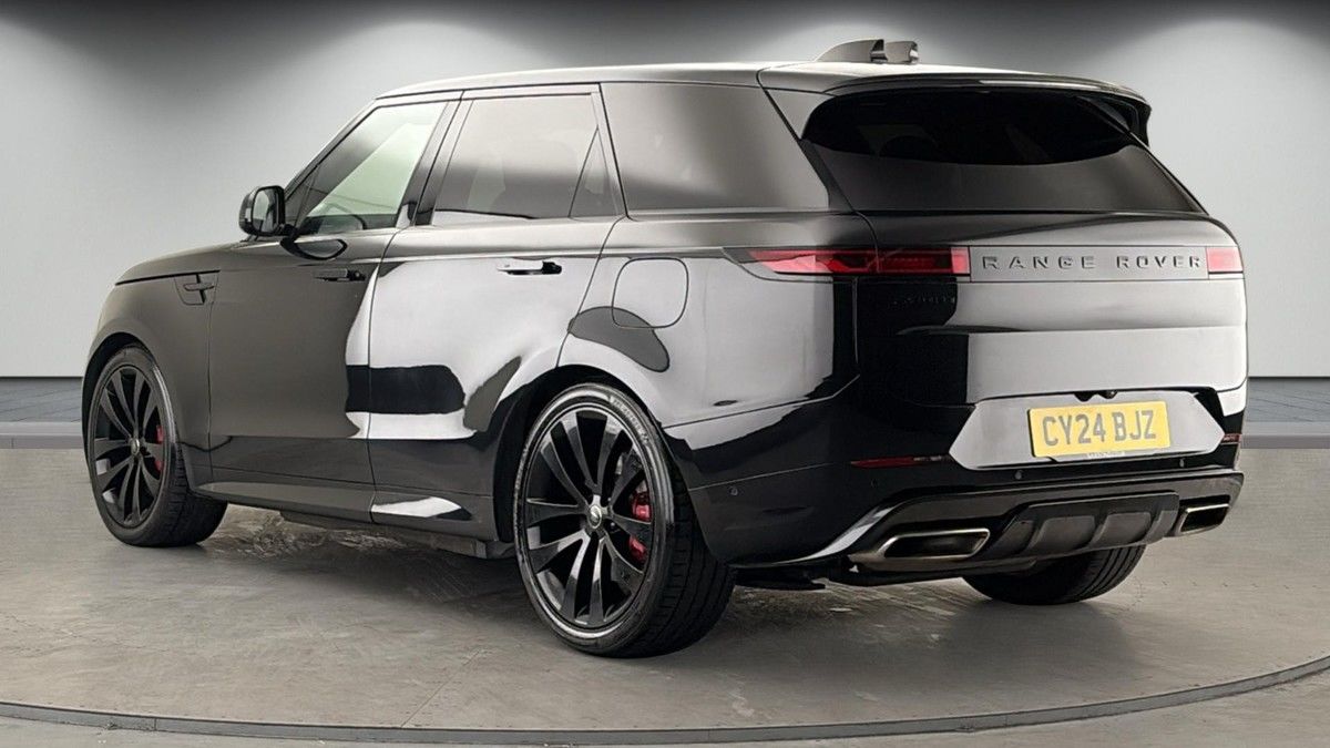 Land Rover Range Rover Sport Image 2