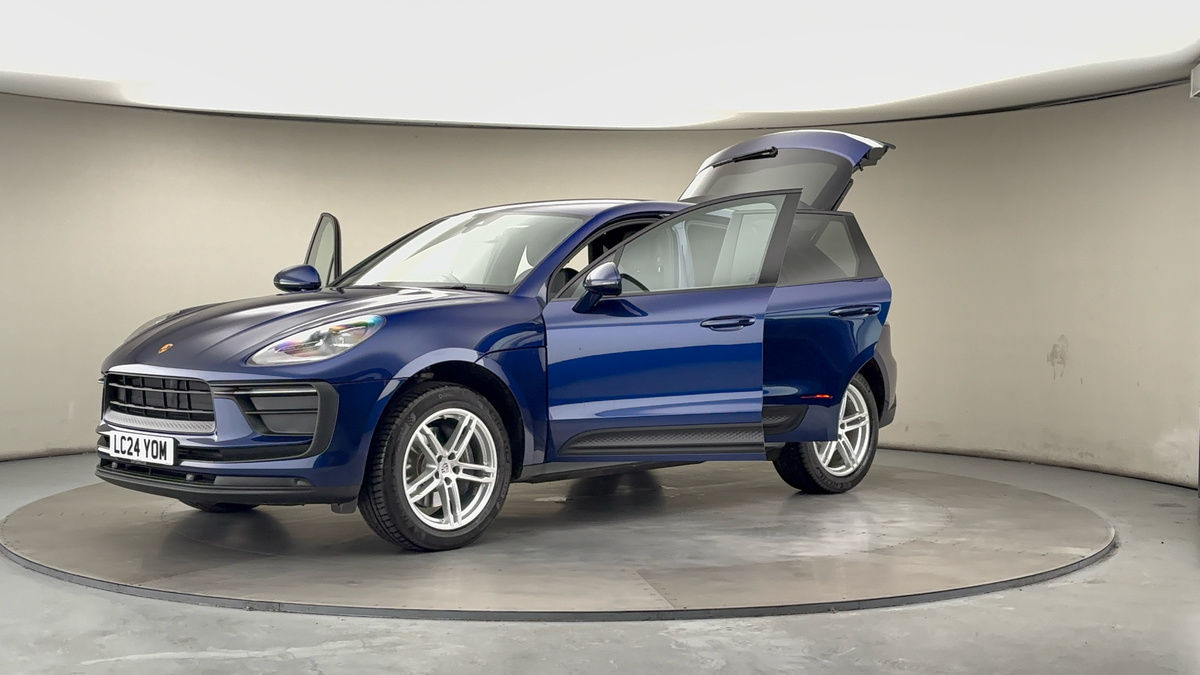 Porsche Macan Image 22