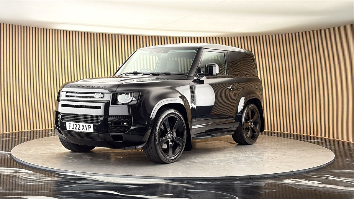 More views of Land Rover Defender 90