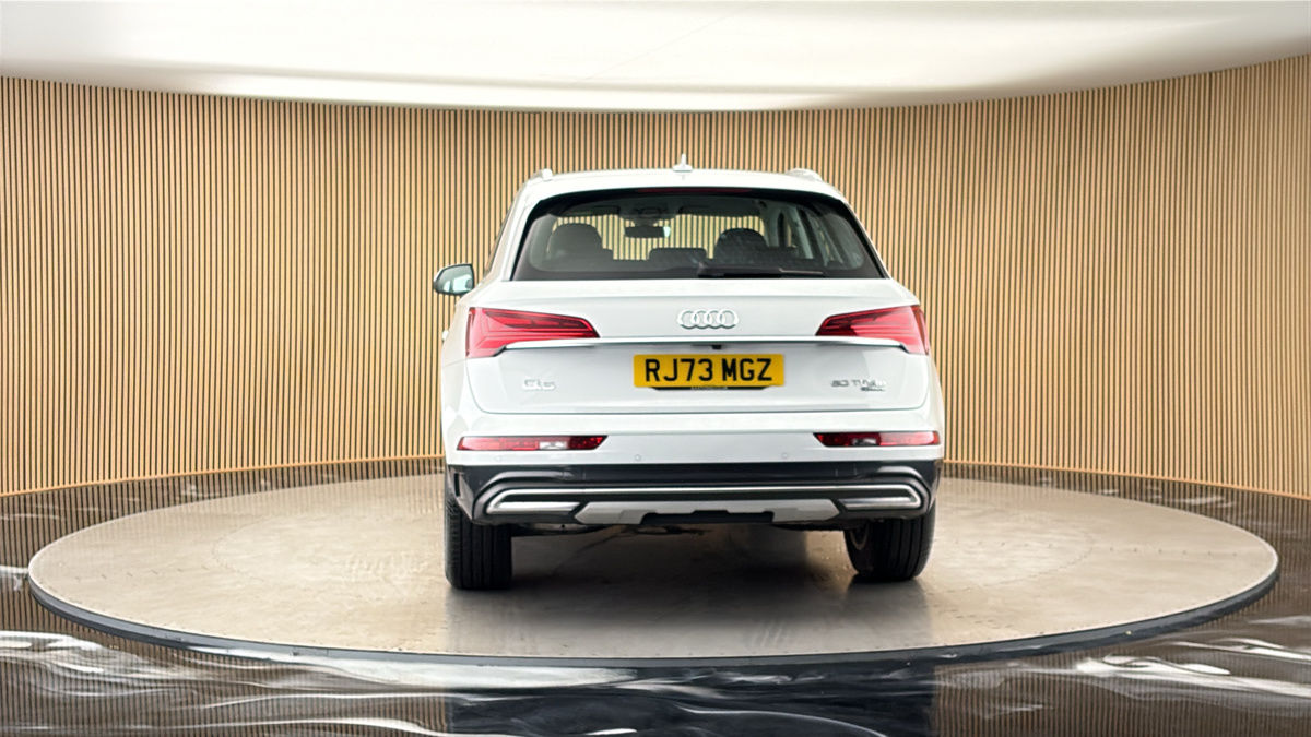 More views of Audi Q5