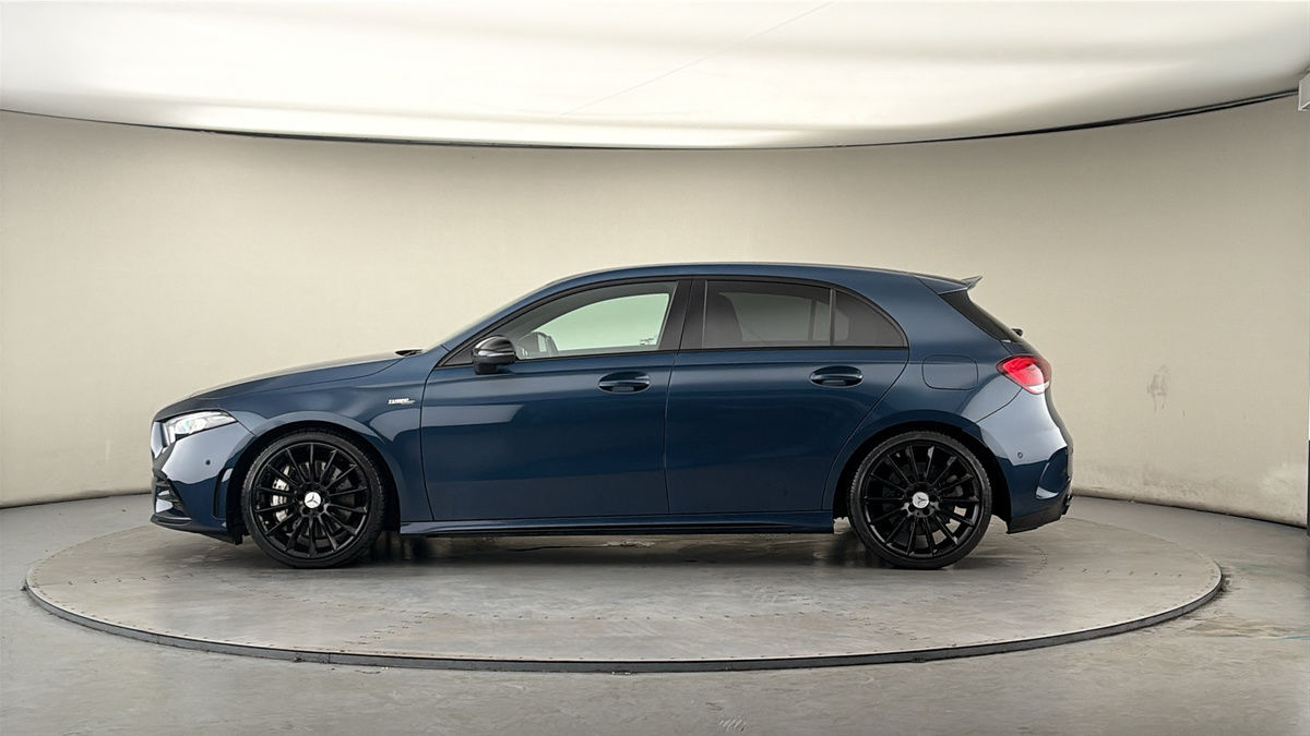 Mercedes-Benz A Class Image 15