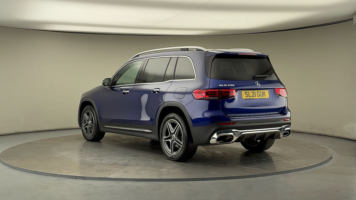 Mercedes-Benz GLB Image 2