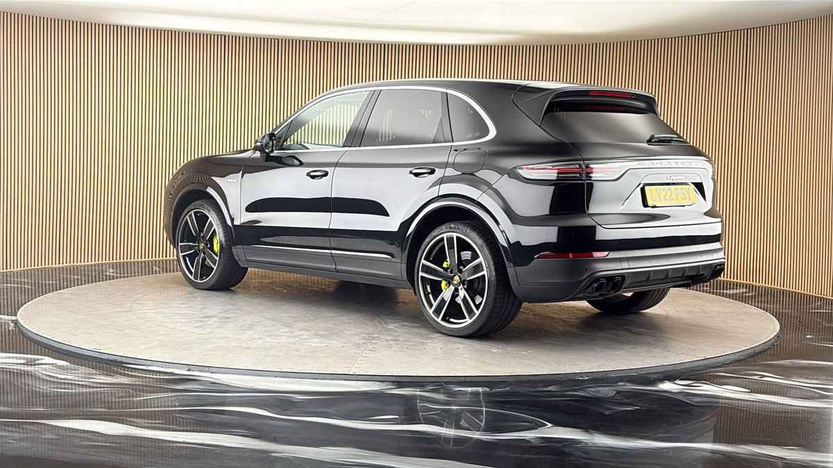 More views of Porsche Cayenne