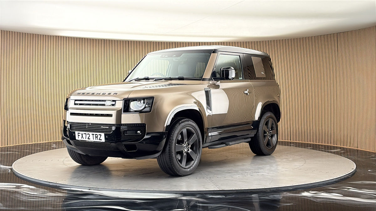 More views of Land Rover Defender 90