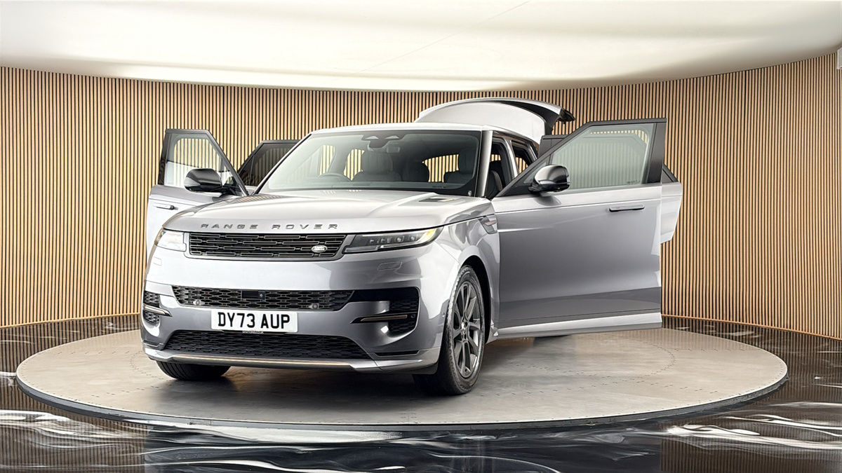 More views of Land Rover Range Rover Sport