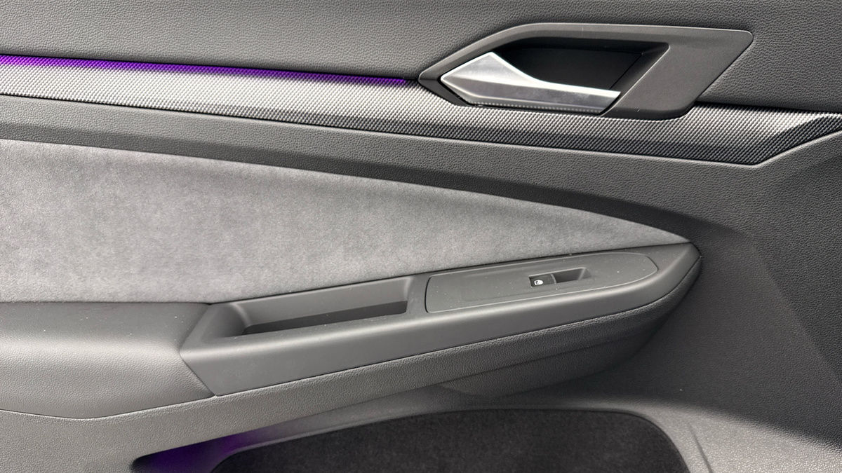 Volkswagen Golf Image 19